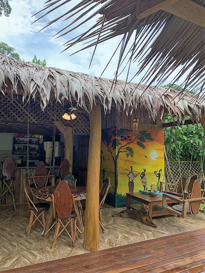 Bed and Breakfast Casa Mambo à Cahuita Extérieur photo