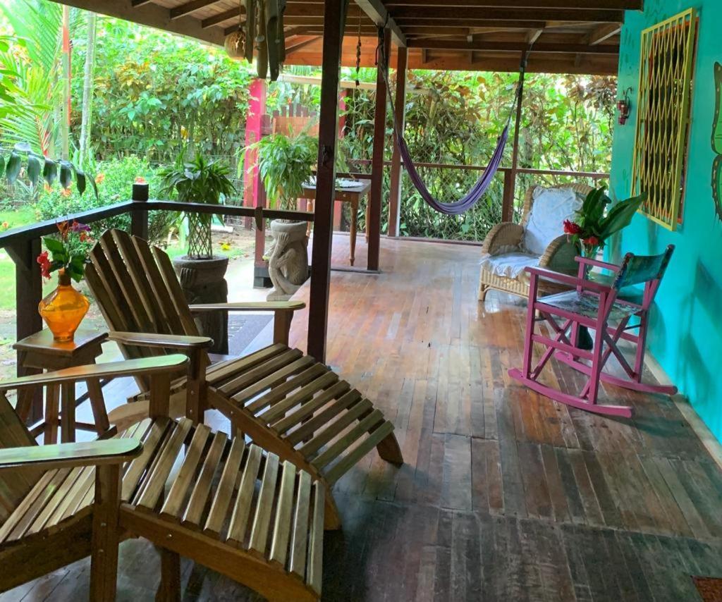 Bed and Breakfast Casa Mambo à Cahuita Extérieur photo